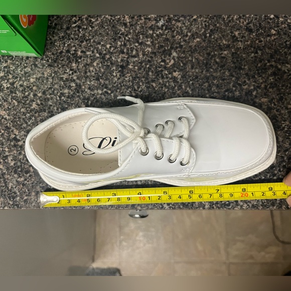 Boys size two Holy Communion shoes w/socks $20 - Picture 3 of 3